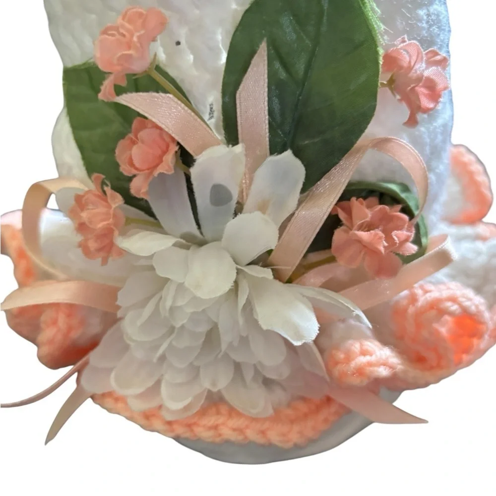 VTG Hand Knit Toilet Paper Cover White Peach Decorative Bathroom OS Retro